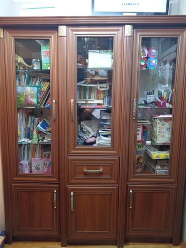 hamam skafi: Книжный шкаф, Б/у, 3 двери, Распашной, Прямой шкаф