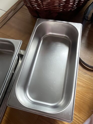 посуда для столовой: Контейнер для мороженого не ржавеющая сталь 10 штук есть