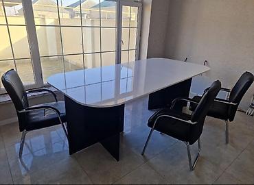Ofis masasi 200azn
Olcu2,5 m x 1,20 m
Unvan Nerimanov kod8390(Lx)