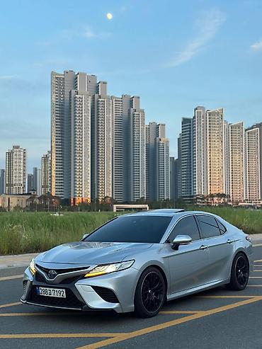 Toyota: Toyota Camry: 2020 г., 2.5 л, Автомат, Гибрид, Седан — 1