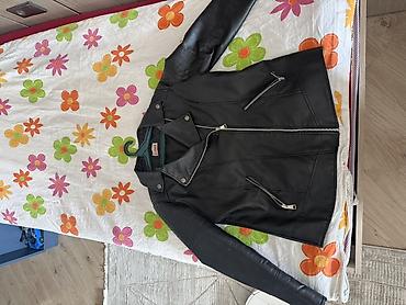 Qadınlar üçün qara dəri üslubunda motosiklet tipli gödəkcə lalafo.az -da Qadınlar üçün qara dəri üslubunda motosiklet tipli gödəkcə