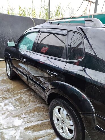 Hyundai: Hyundai Tucson: 2 l | 2007 il Hetçbek — 16