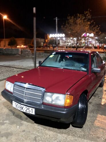 Mercedes-Benz: Mercedes-Benz 190: 1.8 l | 1991 il Sedan