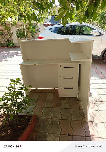 reseption masa: Ağ rəngli resepsiyon/administrator masası - Material: laminat/LDSP - — 1