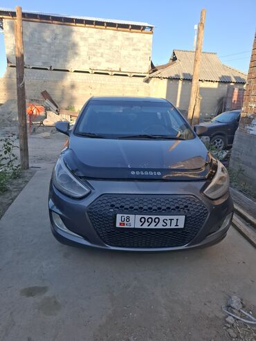 Транспорт: Hyundai Solaris: 2013 г., 1.6 л, Автомат, Бензин, Седан