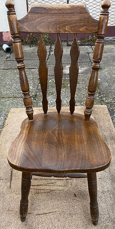 Stolice: Prodajem 4 masivnе drvenе stolice stabilne i čvrste teške i — 4