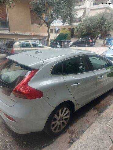 Volvo: Volvo V40: 1.6 l. | 2013 έ. 257000 km. Χάτσμπακ — 1