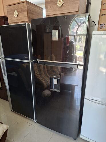 soyuducu su: İşlənmiş 2 qapılı Samsung Soyuducu Satılır, rəng - Qara, Dispenserli
