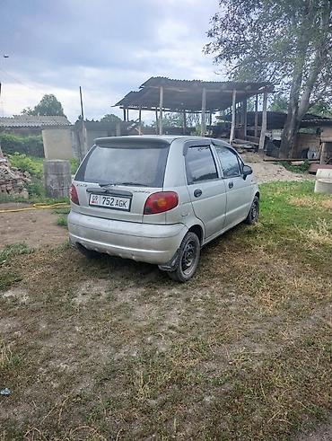 шевралетта машына: Daewoo Matiz: 2006 г., Кол менен иштөөчү, Бензин, Хетчбек — 2