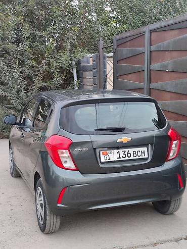 Chevrolet Spark: 2018 г., 1 л, Вариатор, Бензин