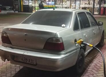 машина мубира: Daewoo Nexia: 1996 г., 1.6 л, Механика, Бензин, Седан