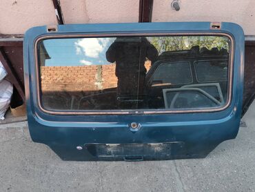 Auto delovi: Zadnja gepek vrata Lada 21213,21214,2131 Niva u zelenoj boji. Polovno — 2