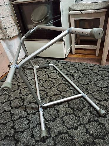 Инвалидные коляски: Инвалидная коляска с санитарным вырезом и ведром (комба-туалет) — 15