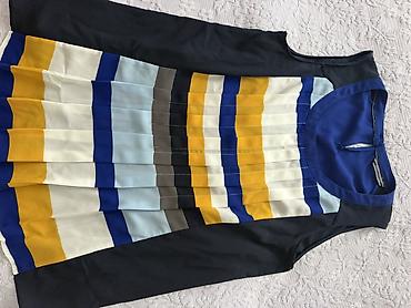 hilfiger: Tommy Hilfiger qadın bluzası - Modell: qolsuz, dairəvi yaxalı - — 1