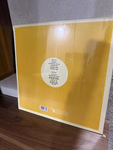 İncəsənət və kolleksiyalar: Məhsul: Bruno Mars – “Doo-Wops & Hooligans” vinil albomu Format — 2