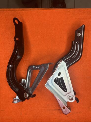 Капоты и комплектующие: Петли капота Toyota — 3