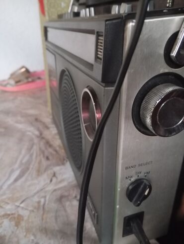 nokia 7230 cena: Radio kasetofon u ispravnom stanju kaseta radi radio svaku stanicu