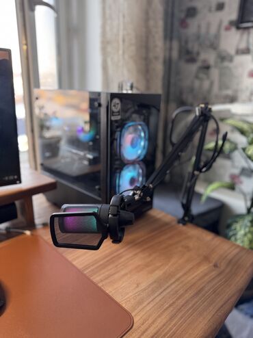 Настольные ПК и рабочие станции: Компьютер, ядер - 8, ОЗУ 16 ГБ, Для несложных задач, Б/у, Intel Xeon, AMD Radeon RX 580, HDD + SSD — 5