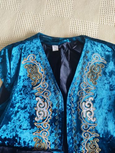 Утепленные жилеты: Жилетки — 2