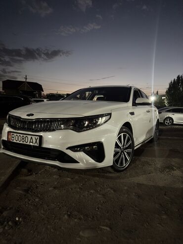 машина мало литровка на рассрочку: Kia K5: 2018 г., 2 л, Автомат, Газ, Седан