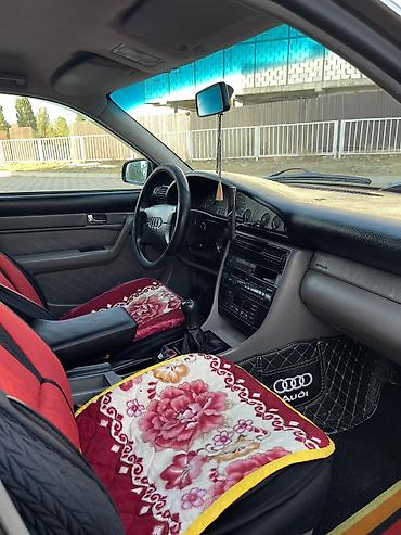 Продажа авто: Audi A6: 1994 г., 2.6 л, Механика, Бензин, Седан — 10
