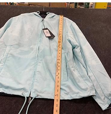 north face kurtka: Armani. Real qiymət 269$. İki tərəfli — 5