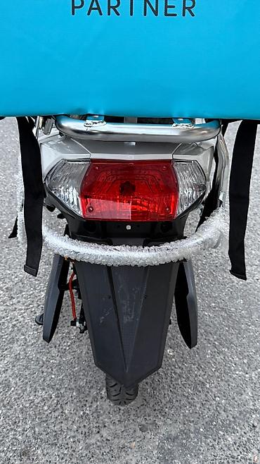 Мопеды, скутеры: Moped/skuter – şəhərdaxili sürüş və çatdırılma üçün ideal - Rəng — 4