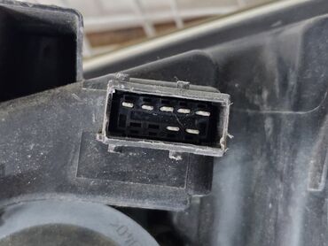 Передние фары: Передняя правая фара Peugeot 2008 г., Б/у, Оригинал, Германия — 12