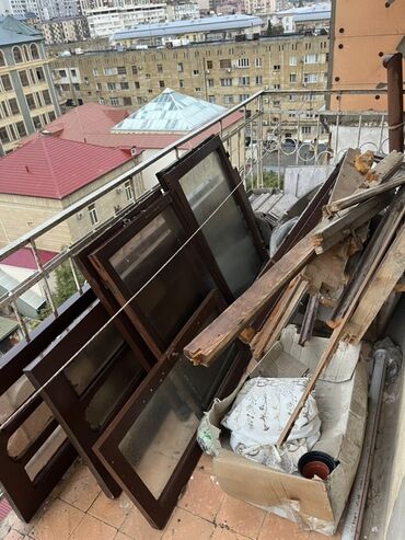 fasad boya renkleri: Taxta qapı və pəncərə hissələri – təmir və ya layihələr üçün -