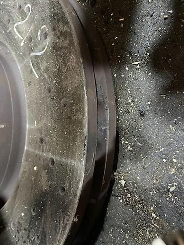 Digər əyləc sisteminin detalları: "Mercedes" əyləc diski Şəhər: Bakı Elanın növü: Ehtiyat hissələri — 12