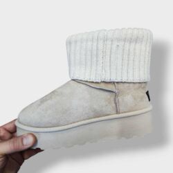 Ugg obuća: 11. UGG ❤️

Vel.: 36-41
Cena: 3900 din 🎀
US🤍 — 10