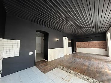 anbar is: Kiralık kommersiya obyekti – açıq planlı zal və yardımçı sahələr - — 2