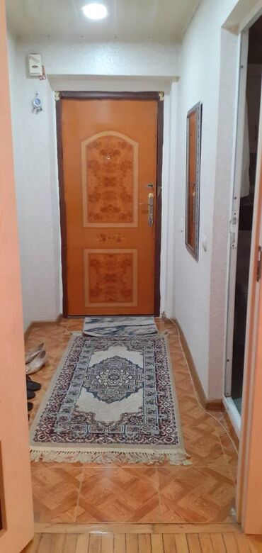 Uzunmüddətli kirayə mənzillər: Yasamal rayonu,3 saylı asan xidmət ilə üzbəüz,5 mərtəbənin,3-cü — 6