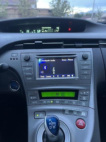 134: Toyota Prius: 2015 г., 1.8 л, Вариатор, Гибрид, Хэтчбэк — 7