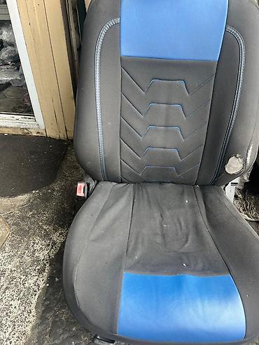 Məhsul: Avtomobil oturacaq dəsti Mercedes w210 Tərkib: - 2 ədəd ön