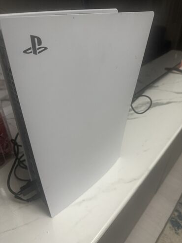 купить бу монитор 27 дюймов: Sony PlayStation 5 Digital Edition - Версия Digital Edition: без