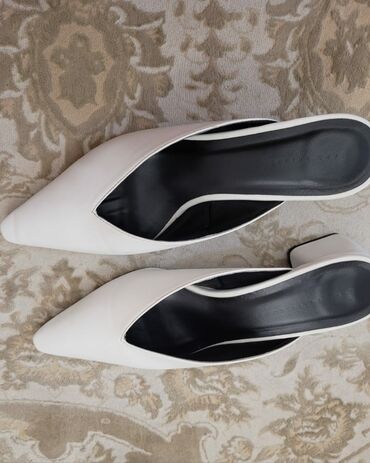 Женская обувь: Шлепки мюли ZARA, б/у, в отличном состоянии (надеты 3 раза), размер 40