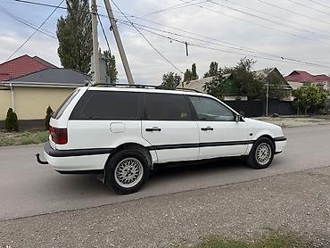 ferrari car: Volkswagen Passat: 1993 г., 2 л, Механика, Бензин, Универсал — 4