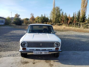 VAZ (LADA): VAZ (LADA) 2111: 0.1 l | 1984 il 200 km Sedan