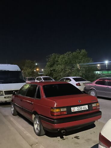 volkswagen ag: Volkswagen Passat: 1989 г., 1.8 л, Бензин, Седан