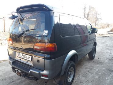 Mitsubishi: Mitsubishi Delica: 2003 г., 3 л, Автомат, Газ, Минивэн