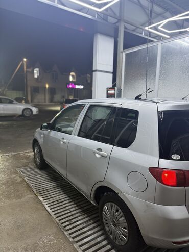 Mazda: Mazda Demio: 2003 г., 1.3 л, Автомат, Бензин, Хэтчбэк — 4