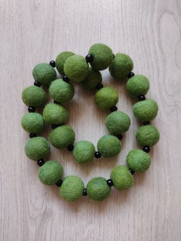 Другие товары для дома: Подарочный набор В подарочный набор входит шарф из натурального шелка — 8