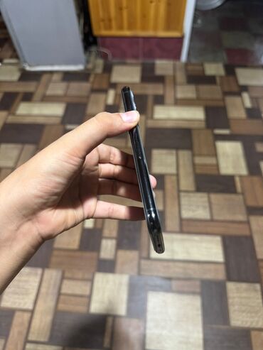 Apple iPhone: IPhone 11 Pro, 64 GB, Space Gray, Face ID — 9