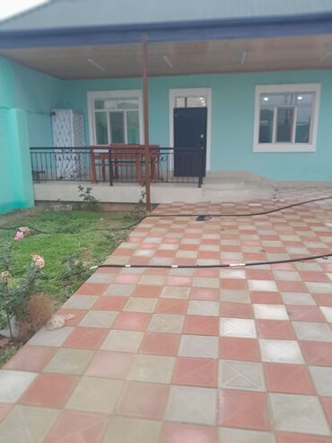 kesle kiraye evler bugun: 69000 man. Belediye Senetli . Tam Temirli Turkan Uzumculukde Heyetde