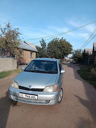 продаю или меняю на япошку: Toyota Platz: 2000 г., 1.6 л, Автомат, Бензин, Седан — 1