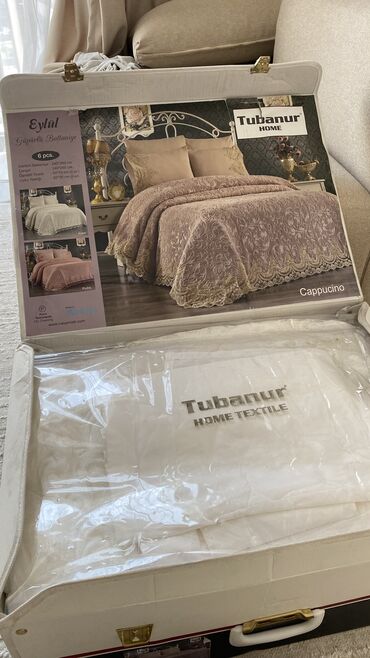 продаю постельное бельё: Комплект 3в1 покрывала для спальни в нежном белый цвет 💔 производства