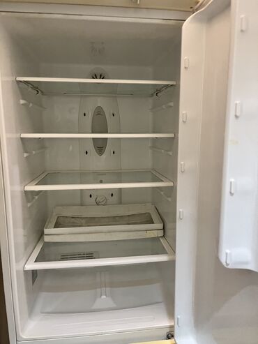Скупка техники: Продается двухкамерный холодильник в неисправном состоянии ( б/у)