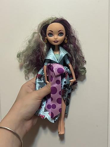 Kukla – bəzəkli geyim dəsti ilə - Moda tərzli kukla: dalğalı lalafo.az -da Kukla – bəzəkli geyim dəsti ilə - Moda tərzli kukla: dalğalı
