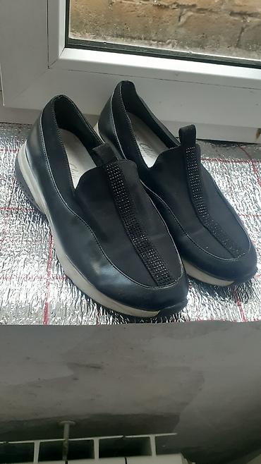 ev damaşnikləri: Qadın slip-on ayaqqabı - Rəng: qara - Model: slip-on (bağsız) — 1